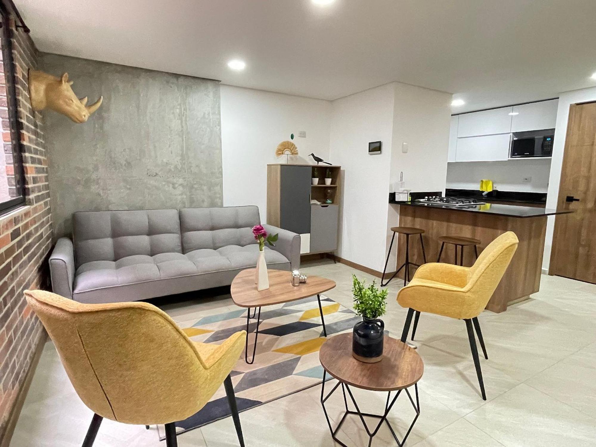 Housinn Co-Living Fatima En เมเดยิน ภายนอก รูปภาพ